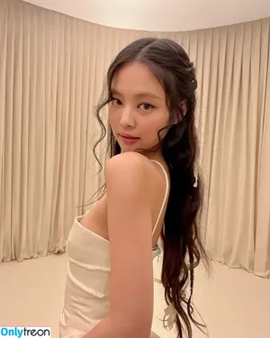 Jennie | BLΛƆKPIИK / Blackpink / jennierubyjane / sheflieshigh nude photo #0350