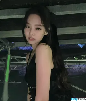 Jennie | BLΛƆKPIИK / Blackpink / jennierubyjane / sheflieshigh nude photo #0560