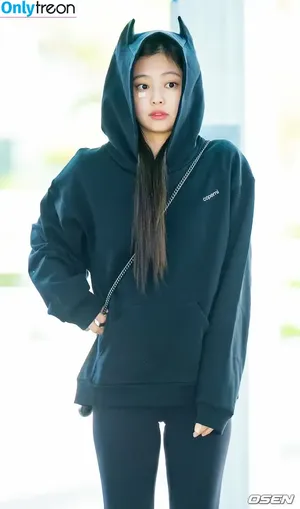 Jennie | BLΛƆKPIИK / Blackpink / jennierubyjane / sheflieshigh nude photo #0593
