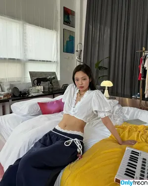 Jennie | BLΛƆKPIИK / Blackpink / jennierubyjane / sheflieshigh nude photo #0880