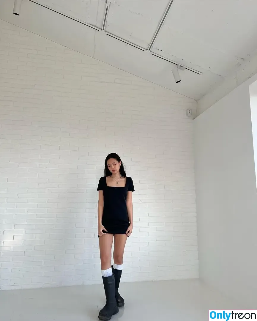Jennie | BLΛƆKPIИK nude photo #0005 (Blackpink / jennierubyjane / sheflieshigh)