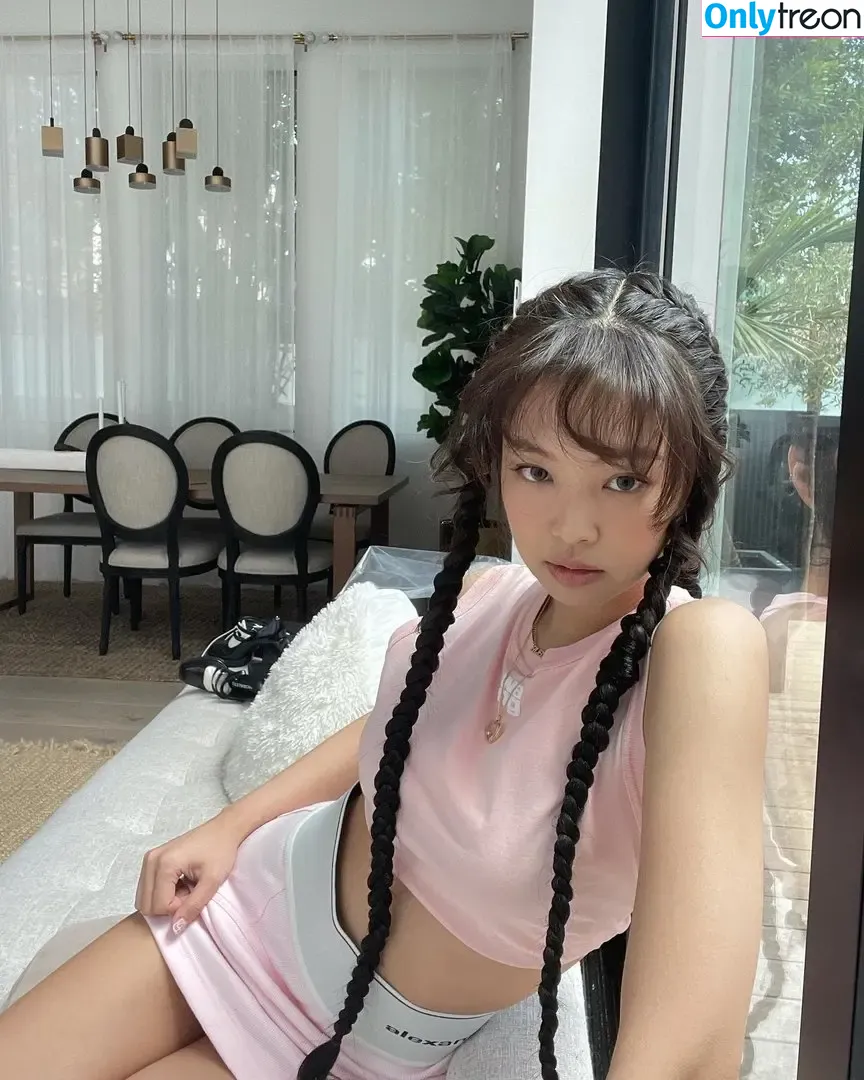 Jennie | BLΛƆKPIИK nude photo #0080 (Blackpink / jennierubyjane / sheflieshigh)