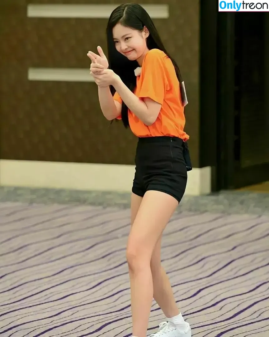 Jennie | BLΛƆKPIИK nude photo #0090 (Blackpink / jennierubyjane / sheflieshigh)