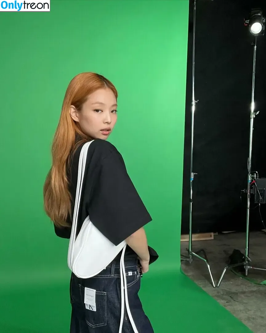 Jennie | BLΛƆKPIИK nude photo #0110 (Blackpink / jennierubyjane / sheflieshigh)