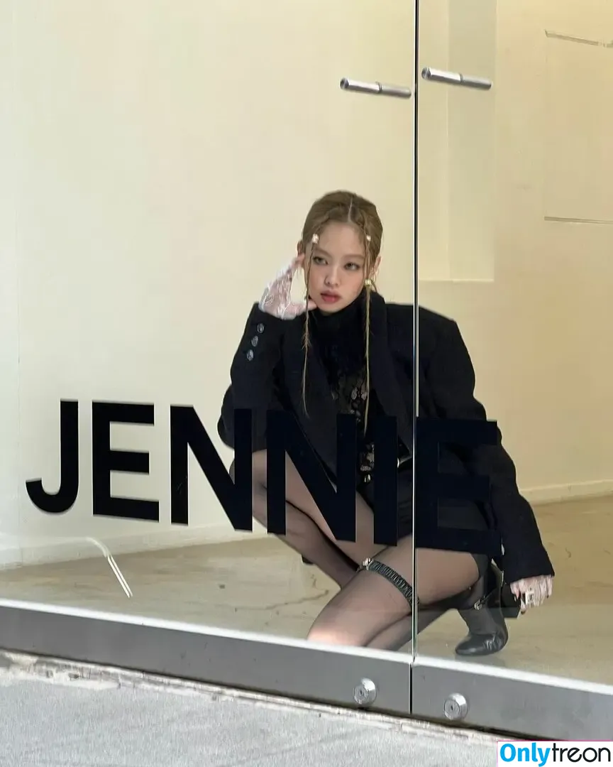 Jennie | BLΛƆKPIИK nude photo #0137 (Blackpink / jennierubyjane / sheflieshigh)