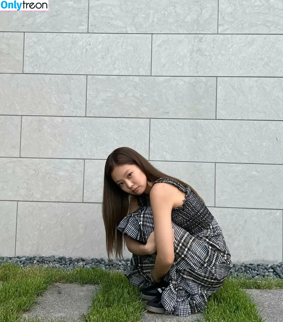 Jennie | BLΛƆKPIИK nude photo #0169 (Blackpink / jennierubyjane / sheflieshigh)