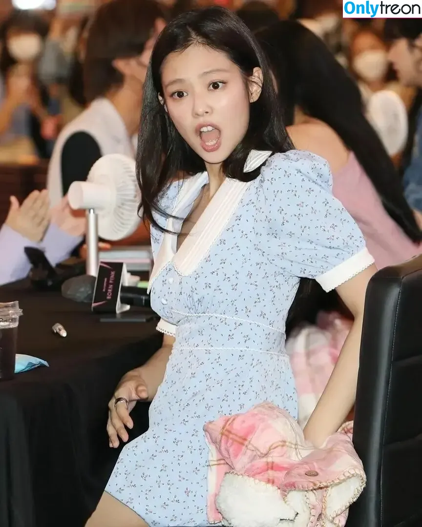 Jennie | BLΛƆKPIИK nude photo #0217 (Blackpink / jennierubyjane / sheflieshigh)