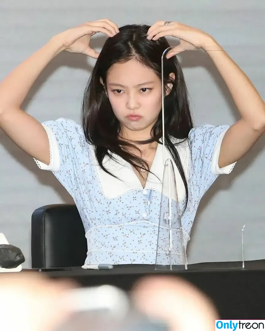 Jennie | BLΛƆKPIИK nude photo #0219 (Blackpink / jennierubyjane / sheflieshigh)