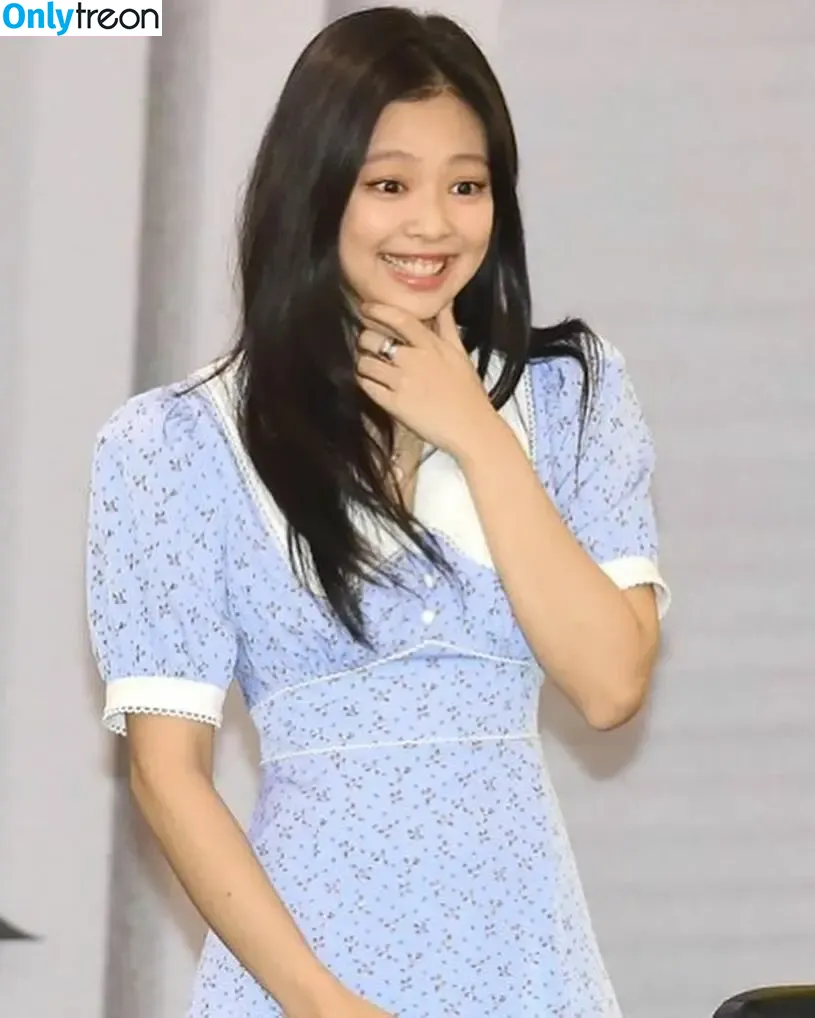 Jennie | BLΛƆKPIИK nude photo #0221 (Blackpink / jennierubyjane / sheflieshigh)