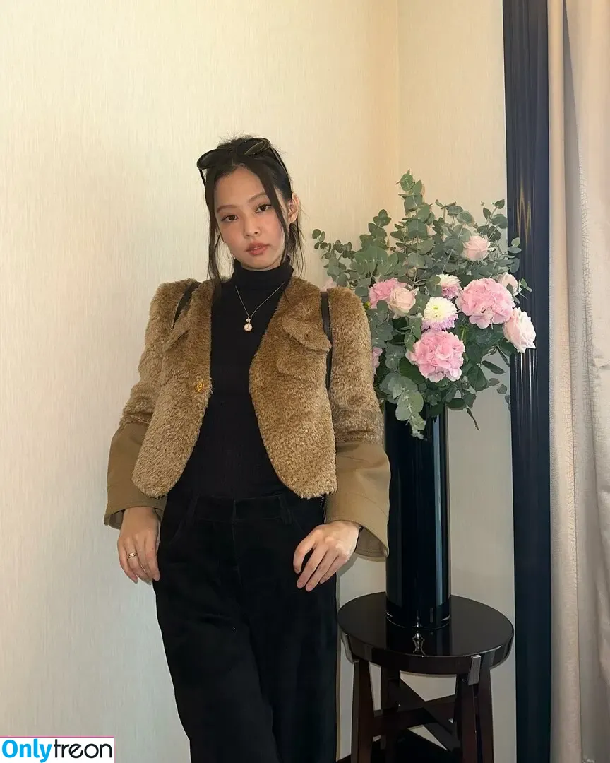 Jennie | BLΛƆKPIИK nude photo #0248 (Blackpink / jennierubyjane / sheflieshigh)