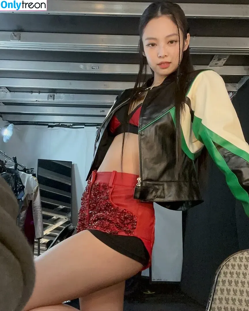 Jennie | BLΛƆKPIИK nude photo #0267 (Blackpink / jennierubyjane / sheflieshigh)
