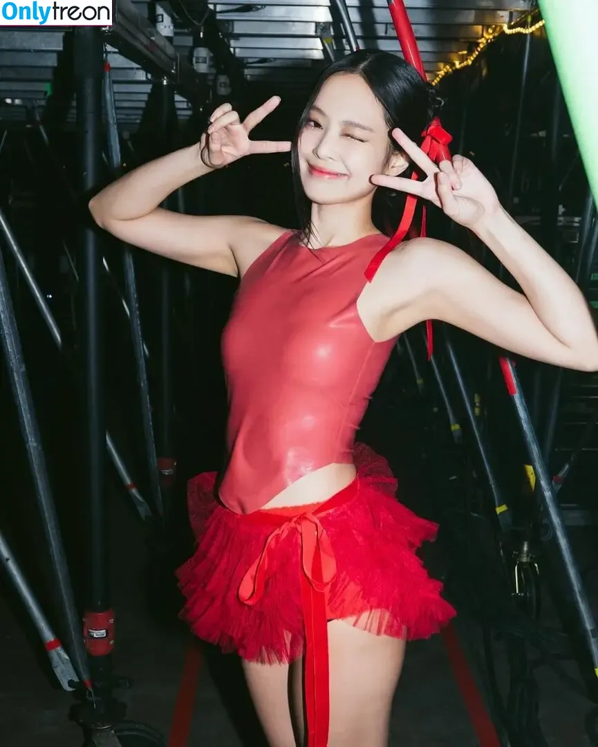 Jennie | BLΛƆKPIИK nude photo #0296 (Blackpink / jennierubyjane / sheflieshigh)