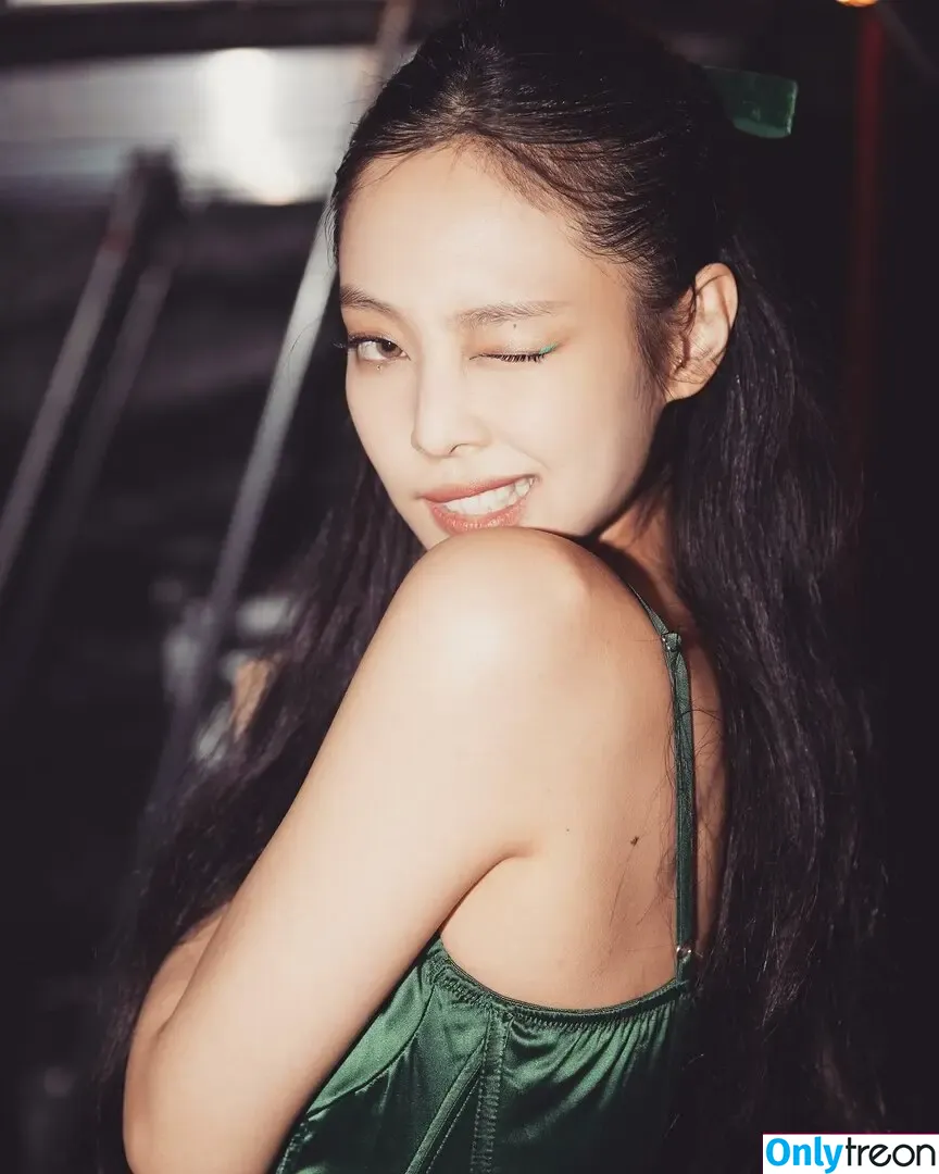 Jennie | BLΛƆKPIИK nude photo #0311 (Blackpink / jennierubyjane / sheflieshigh)