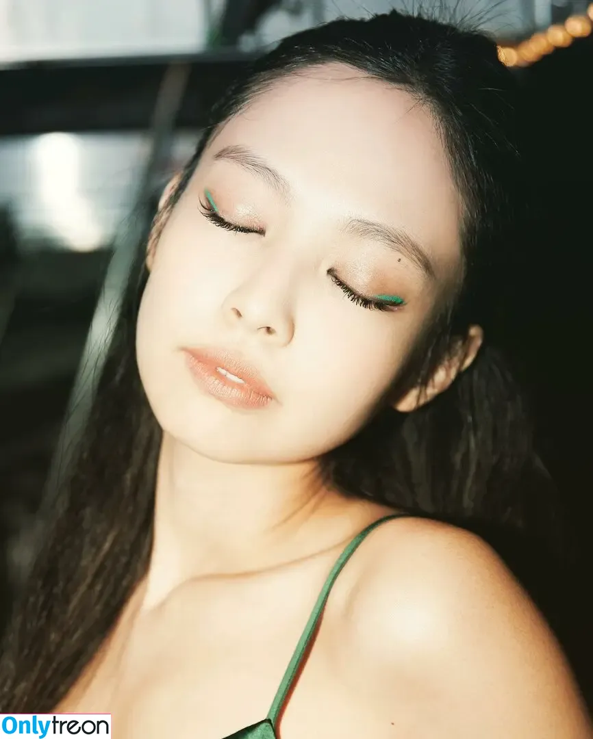 Jennie | BLΛƆKPIИK nude photo #0312 (Blackpink / jennierubyjane / sheflieshigh)