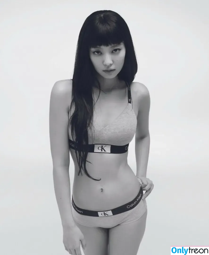 Jennie | BLΛƆKPIИK nude photo #0392 (Blackpink / jennierubyjane / sheflieshigh)