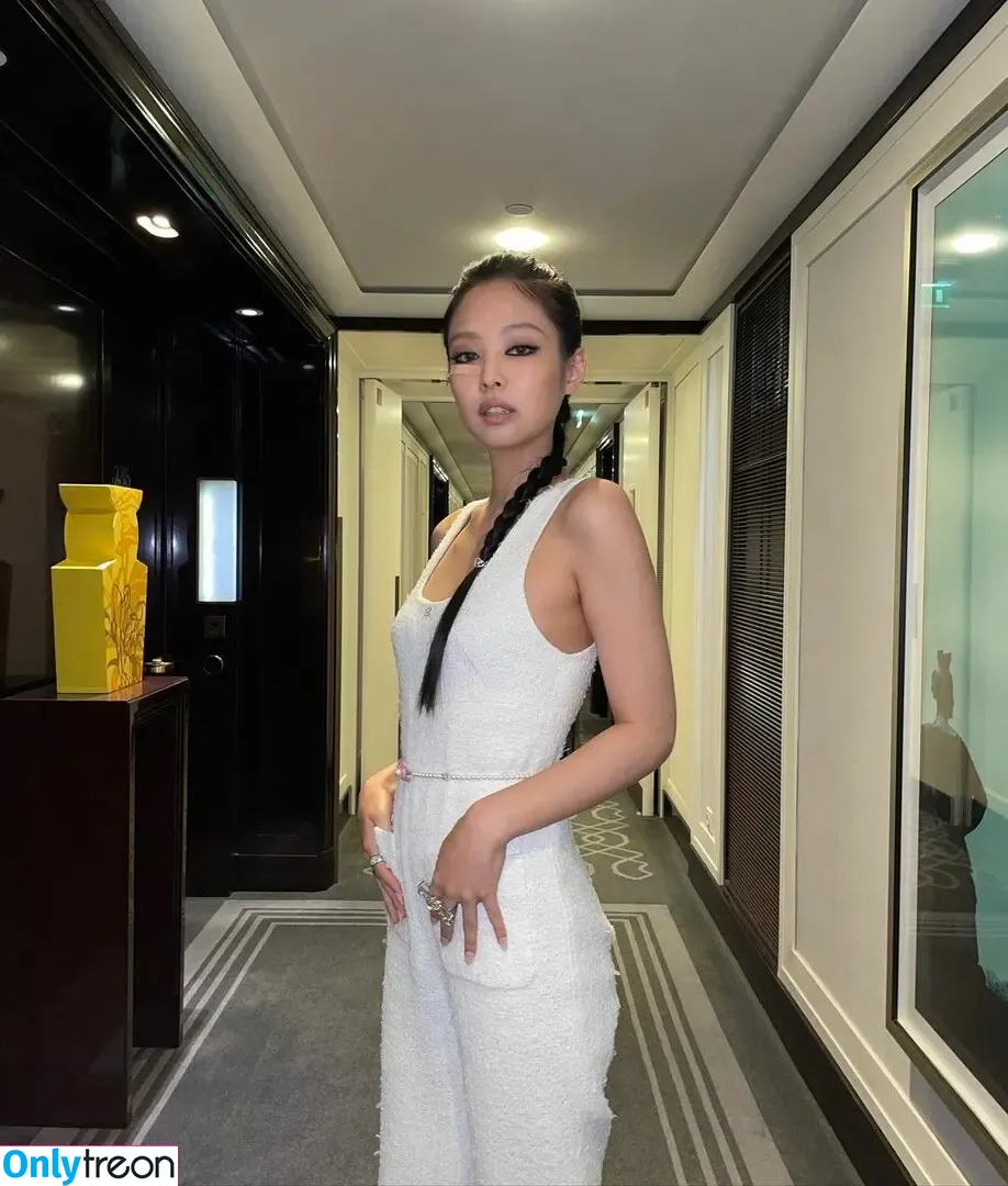 Jennie | BLΛƆKPIИK nude photo #0406 (Blackpink / jennierubyjane / sheflieshigh)