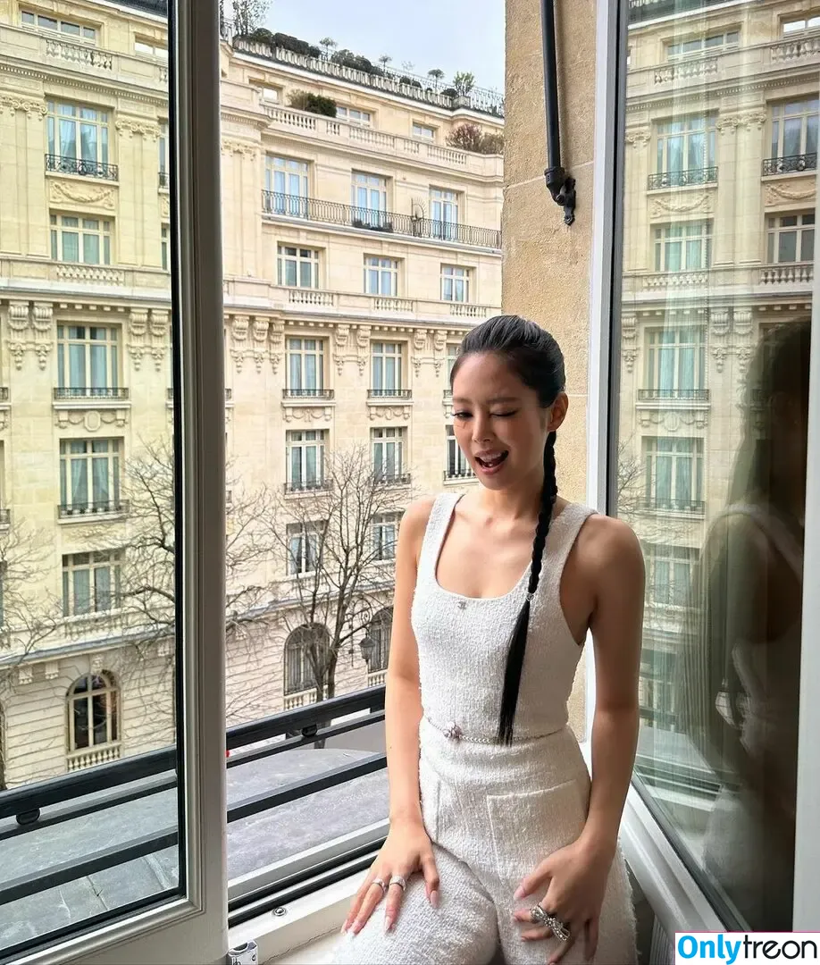 Jennie | BLΛƆKPIИK nude photo #0408 (Blackpink / jennierubyjane / sheflieshigh)