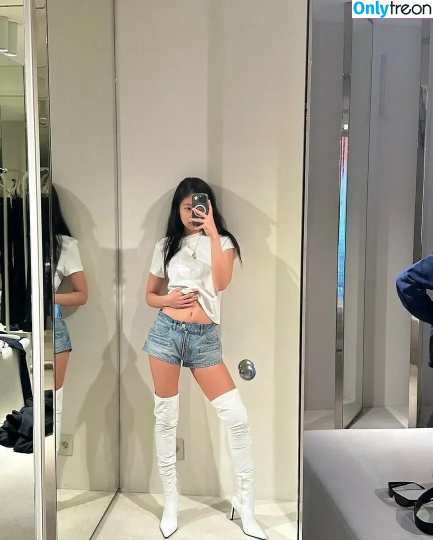 Jennie | BLΛƆKPIИK nude photo #0412 (Blackpink / jennierubyjane / sheflieshigh)