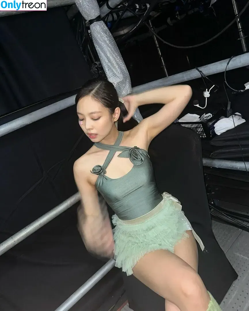 Jennie | BLΛƆKPIИK nude photo #0420 (Blackpink / jennierubyjane / sheflieshigh)