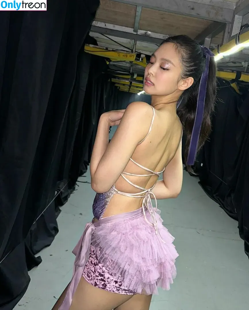 Jennie | BLΛƆKPIИK nude photo #0447 (Blackpink / jennierubyjane / sheflieshigh)