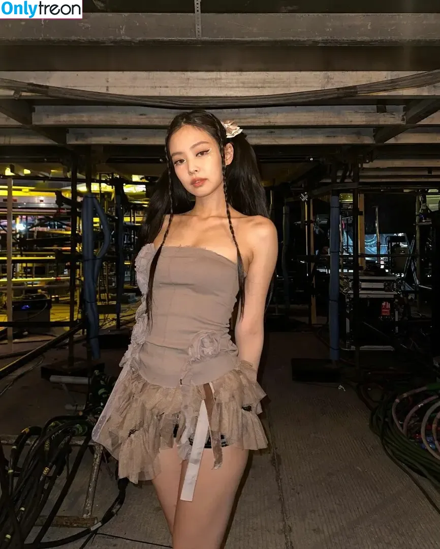 Jennie | BLΛƆKPIИK nude photo #0481 (Blackpink / jennierubyjane / sheflieshigh)