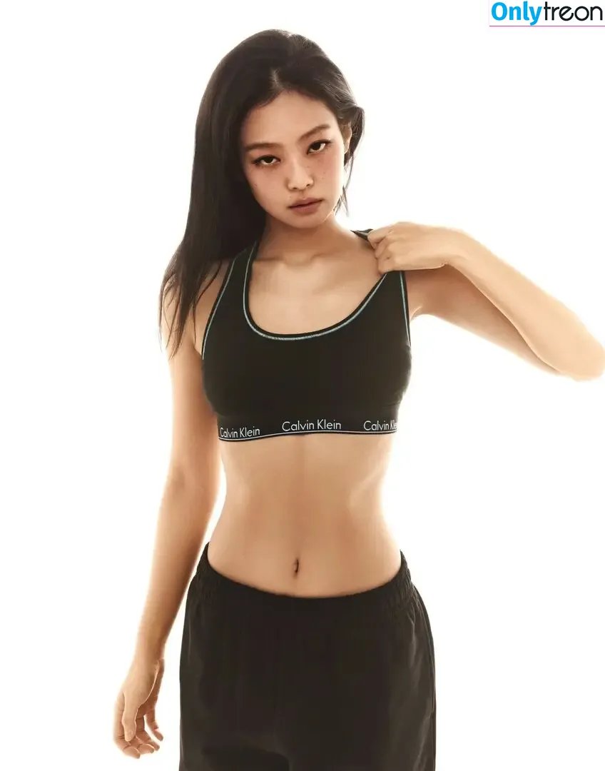 Jennie | BLΛƆKPIИK nude photo #0499 (Blackpink / jennierubyjane / sheflieshigh)