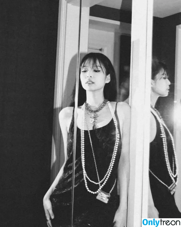 Jennie | BLΛƆKPIИK nude photo #0502 (Blackpink / jennierubyjane / sheflieshigh)