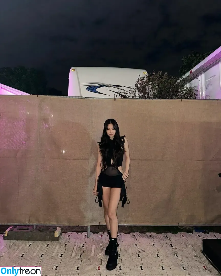 Jennie | BLΛƆKPIИK nude photo #0556 (Blackpink / jennierubyjane / sheflieshigh)