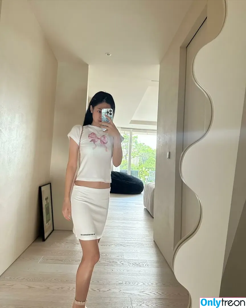 Jennie | BLΛƆKPIИK nude photo #0572 (Blackpink / jennierubyjane / sheflieshigh)
