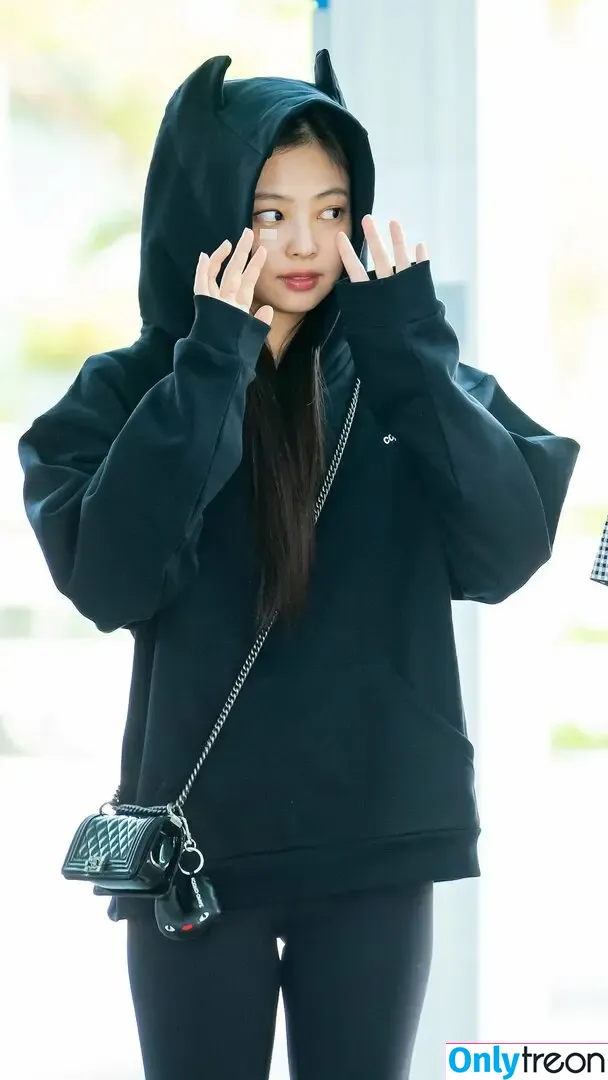 Jennie | BLΛƆKPIИK nude photo #0595 (Blackpink / jennierubyjane / sheflieshigh)