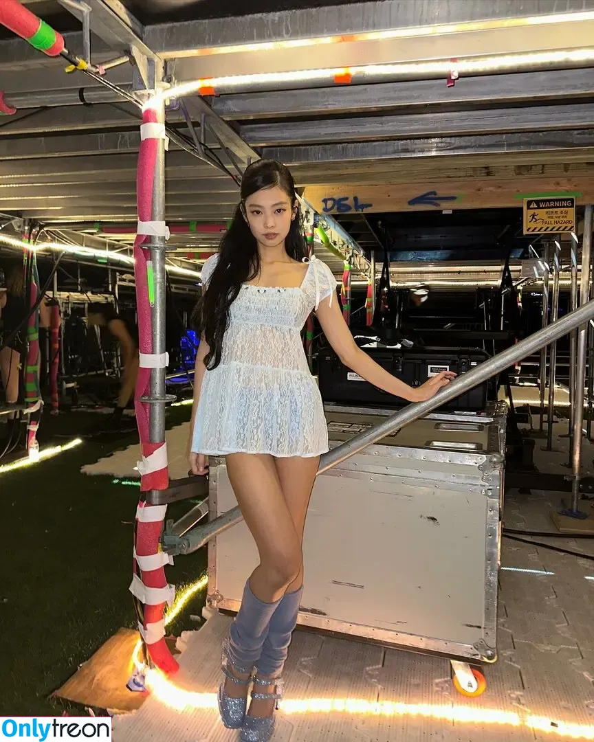 Jennie | BLΛƆKPIИK nude photo #0608 (Blackpink / jennierubyjane / sheflieshigh)