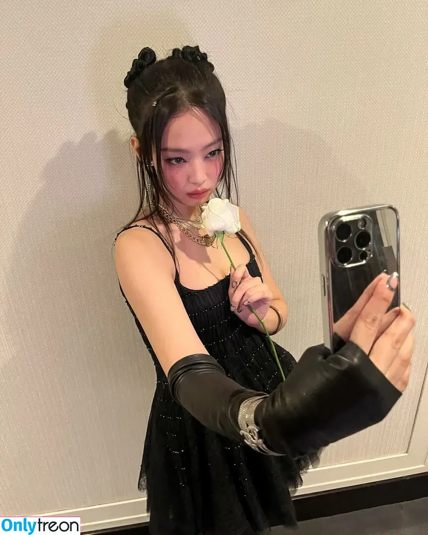 Jennie | BLΛƆKPIИK nude photo #0761 (Blackpink / jennierubyjane / sheflieshigh)