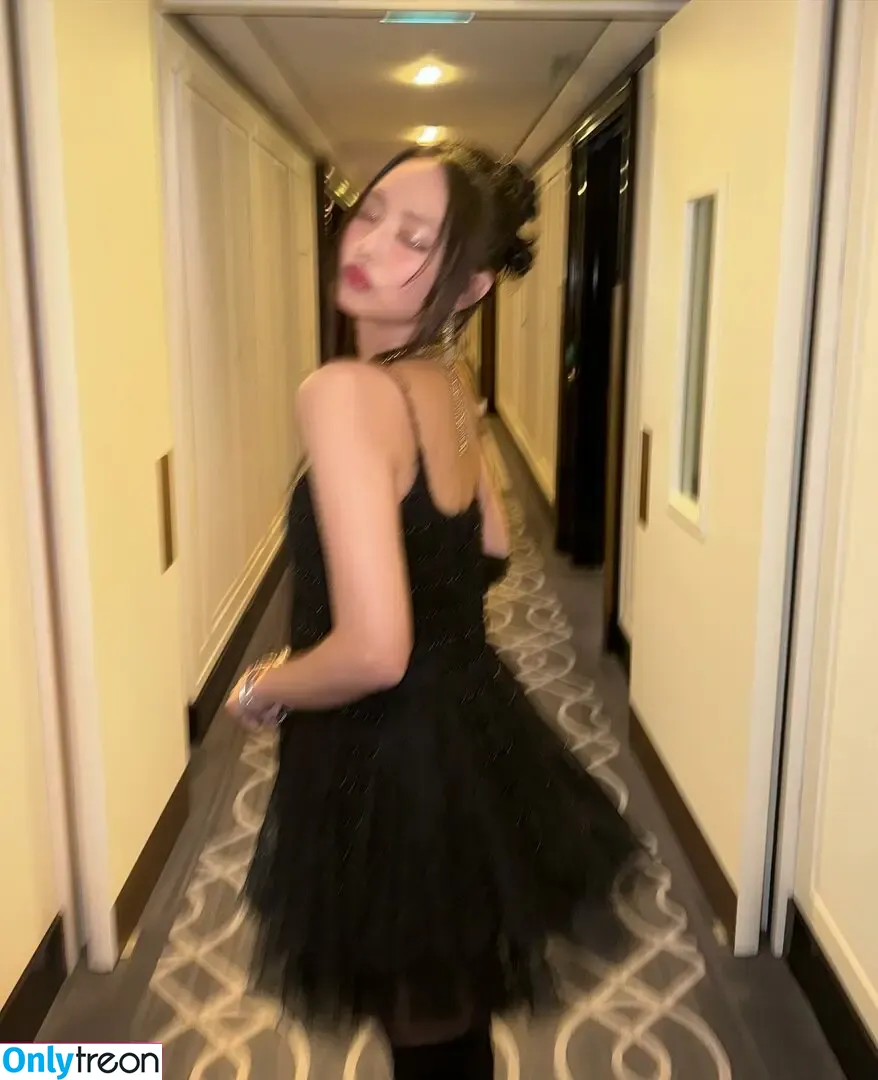 Jennie | BLΛƆKPIИK nude photo #0765 (Blackpink / jennierubyjane / sheflieshigh)