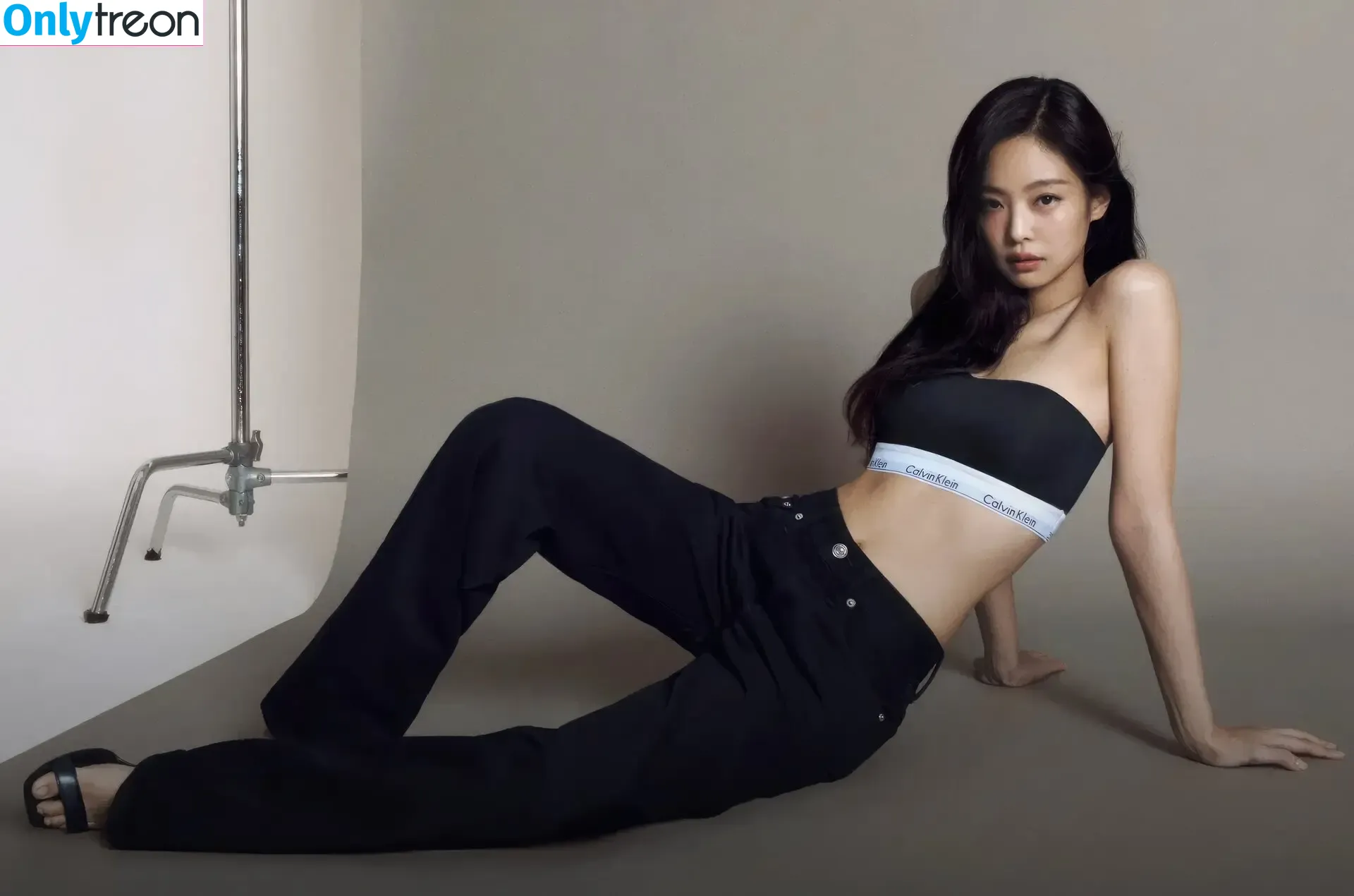 Jennie | BLΛƆKPIИK nude photo #0797 (Blackpink / jennierubyjane / sheflieshigh)