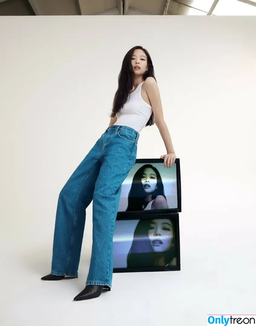 Jennie | BLΛƆKPIИK nude photo #0802 (Blackpink / jennierubyjane / sheflieshigh)