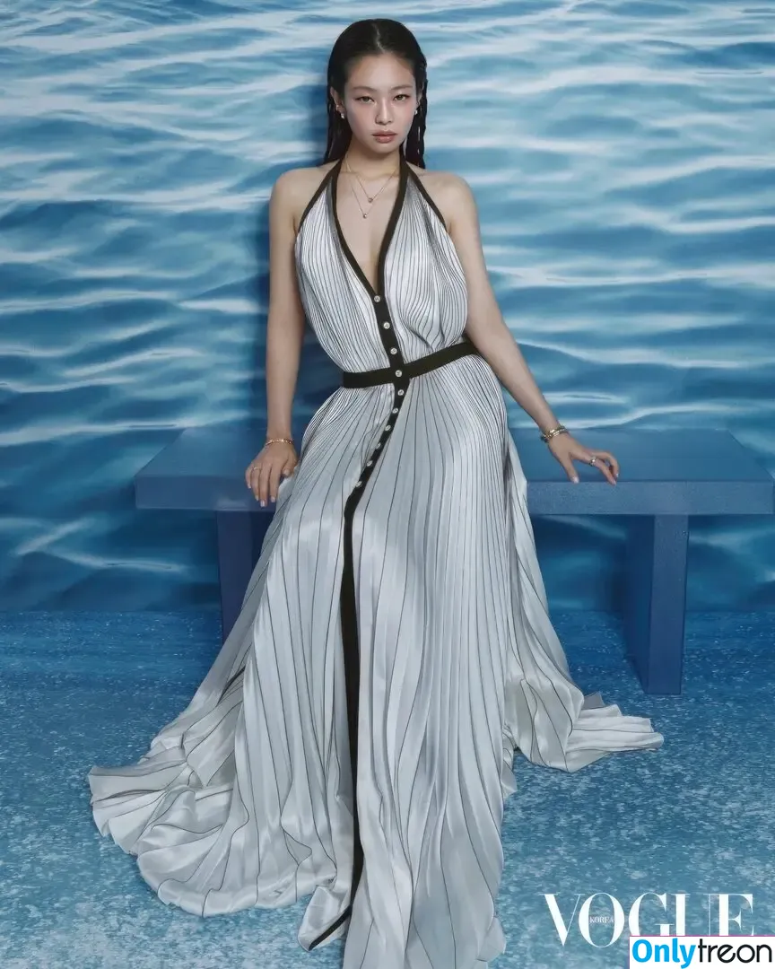 Jennie | BLΛƆKPIИK nude photo #0822 (Blackpink / jennierubyjane / sheflieshigh)
