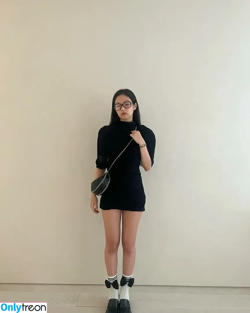 Jennie | BLΛƆKPIИK nude photo #0845 (Blackpink / jennierubyjane / sheflieshigh)