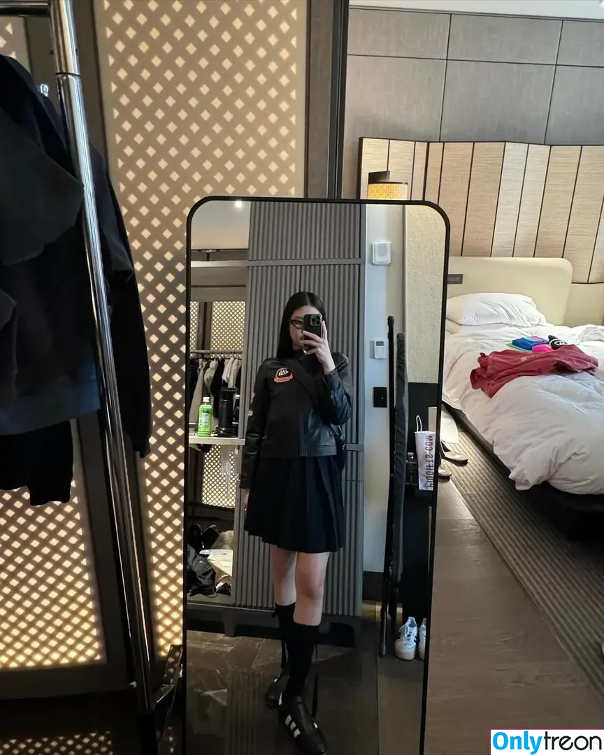 Jennie | BLΛƆKPIИK nude photo #0921 (Blackpink / jennierubyjane / sheflieshigh)