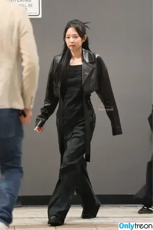 Jennie | BLΛƆKPIИK / Blackpink / jennierubyjane / sheflieshigh nude photo #1155