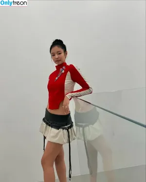 Jennie | BLΛƆKPIИK / Blackpink / jennierubyjane / sheflieshigh nude photo #1187