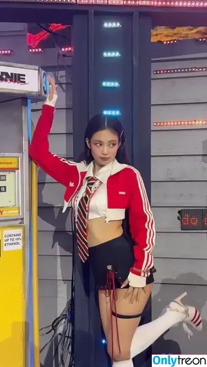 Jennie | BLΛƆKPIИK / Blackpink / jennierubyjane / sheflieshigh nude photo #1378
