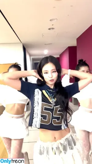 Jennie | BLΛƆKPIИK / Blackpink / jennierubyjane / sheflieshigh nude photo #1387