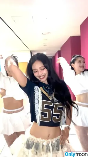 Jennie | BLΛƆKPIИK / Blackpink / jennierubyjane / sheflieshigh nude photo #1388