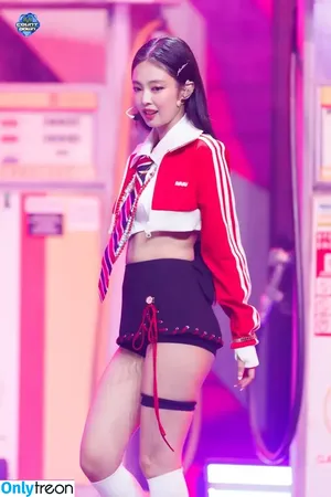 Jennie | BLΛƆKPIИK / Blackpink / jennierubyjane / sheflieshigh nude photo #1430