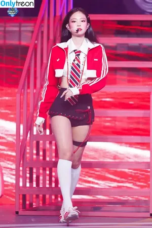 Jennie | BLΛƆKPIИK / Blackpink / jennierubyjane / sheflieshigh nude photo #1431