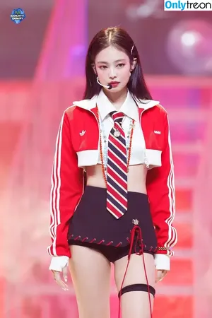 Jennie | BLΛƆKPIИK / Blackpink / jennierubyjane / sheflieshigh nude photo #1436