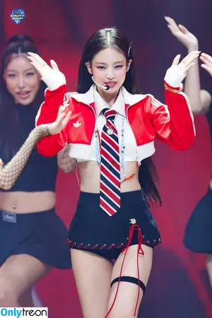 Jennie | BLΛƆKPIИK / Blackpink / jennierubyjane / sheflieshigh nude photo #1440