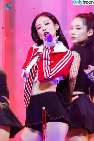 Jennie | BLΛƆKPIИK / Blackpink / jennierubyjane / sheflieshigh nude photo #1442