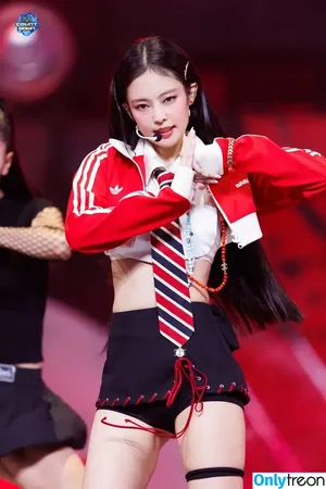 Jennie | BLΛƆKPIИK / Blackpink / jennierubyjane / sheflieshigh nude photo #1444
