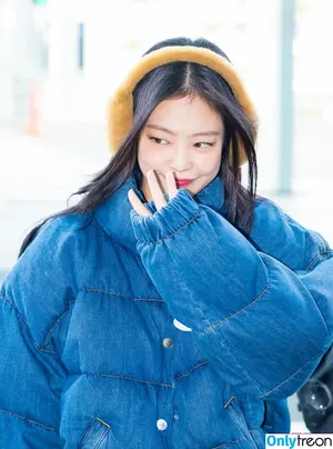 Jennie | BLΛƆKPIИK / Blackpink / jennierubyjane / sheflieshigh nude photo #1614